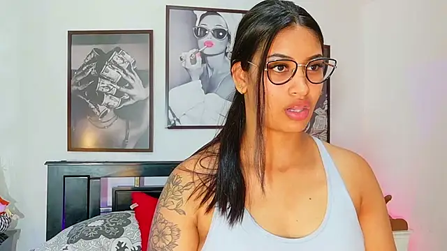 loretahorny online show from February 2026 01:40:01 PM