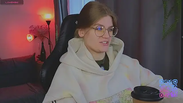  JessieVibes online show from May 2026 01:53:01 PM