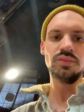 AssHunter4k online show from February 2025 07:11:02 AM