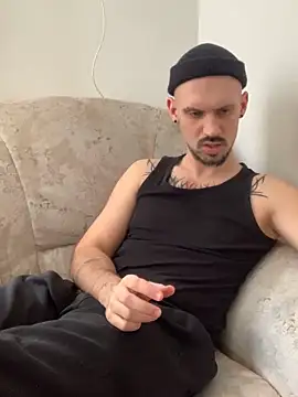 AssHunter4k online show from February 2025 01:21:01 PM