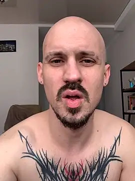 Snapshot of AssHunter4k chatting on April 2026 08:02:02 AM AssHunter4k online show from April 2026 08:02:02 AM