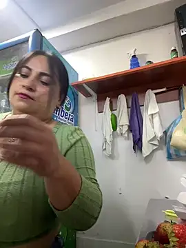 Miia Jazmin online show from March 2025 01:24:01 PM