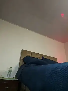 Miia Jazmin online show from October 2025 02:02:01 PM