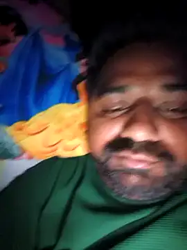 Snapshot of Raziv_komal143 chatting on March 2025 08:05:01 PM Raziv komal143 online show from March 2025 08:05:01 PM