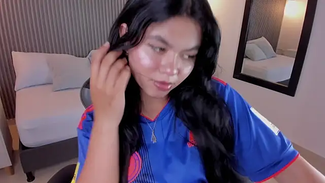 Snapshot of adarna13_ chatting on June 2026 07:26:02 PM adarna13 online show from June 2026 07:26:02 PM