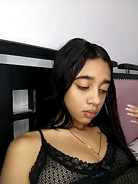 Zoe Sweett18 online show from February 2026 12:06:02 PM