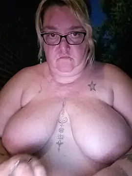 Snapshot of diosacurvy1984 chatting on June 2026 08:21:02 PM diosacurvy1984 online show from June 2026 08:21:02 PM