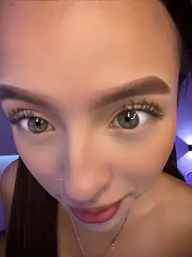 Sofia18 pinkk online show from April 2026 08:09:01 PM