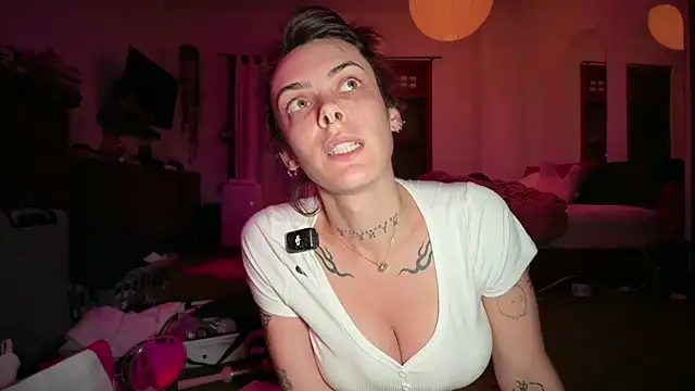 Snapshot of bunnierotten chatting on March 2026 04:40:02 AM bunnierotten online show from March 2026 04:40:02 AM