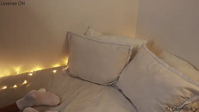 caamillee  online show from March 2025 10:53:01 PM