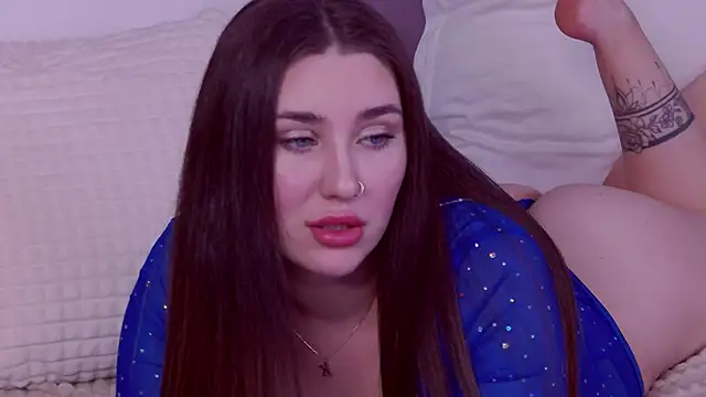 Snapshot of KiraBarlows chatting on February 2025 08:04:01 PM KiraBarlows online show from February 2025 08:04:01 PM