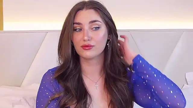 Snapshot of KiraBarlows chatting on February 2025 06:37:01 PM KiraBarlows online show from February 2025 06:37:01 PM