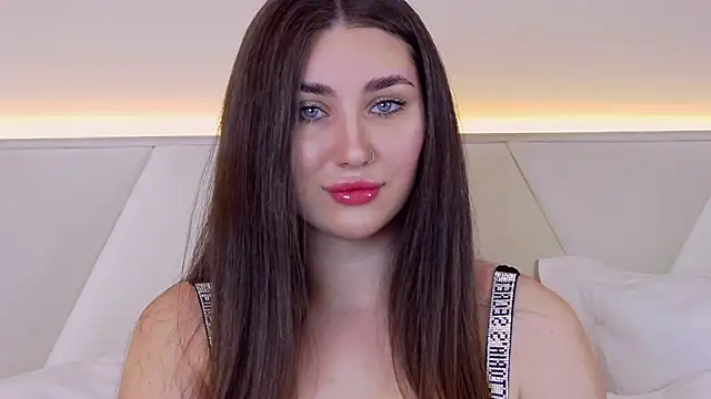 Snapshot of KiraBarlows chatting on February 2025 08:20:02 PM KiraBarlows online show from February 2025 08:20:02 PM