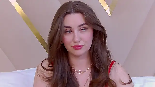 Snapshot of KiraBarlows chatting on March 2025 01:46:02 AM KiraBarlows online show from March 2025 01:46:02 AM