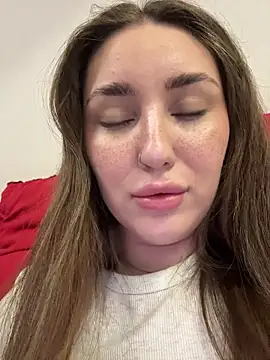 Snapshot of KiraBarlows chatting on June 2026 08:36:01 PM KiraBarlows online show from June 2026 08:36:01 PM