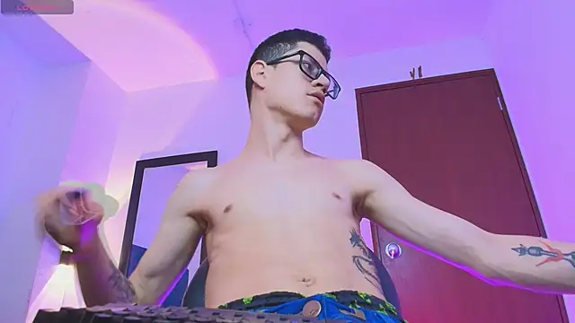 wolfandsky online show from February 2026 11:37:02 AM