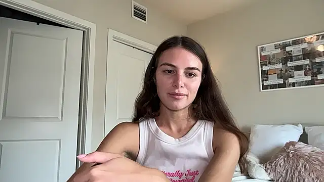 graciesmith27 online show from June 2026 07:02:01 PM