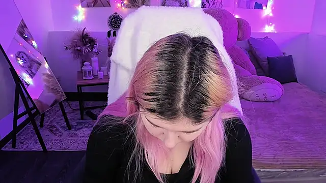 DiaAngell online show from March 2026 08:26:01 PM