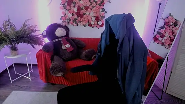 DiaAngell online show from June 2026 06:33:02 PM