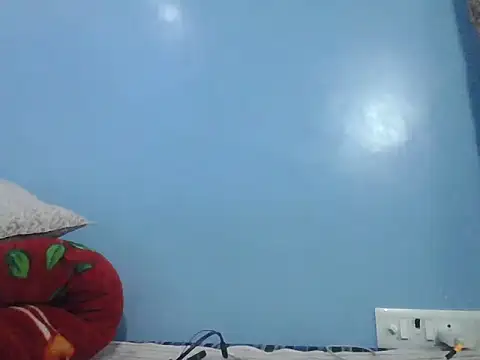 Leoni G online show from November 2025 07:12:01 AM