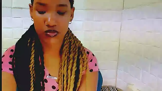 EroticSexyPrada online show from March 2025 12:51:01 AM