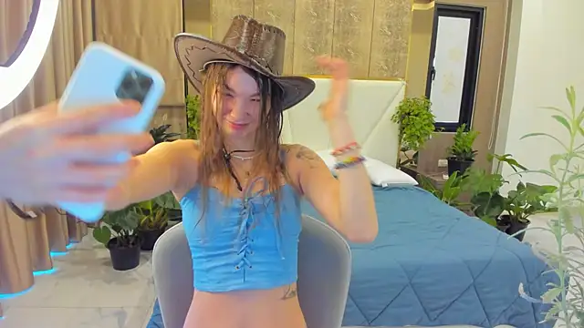 SusannJohnson online show from December 2025 12:26:01 AM