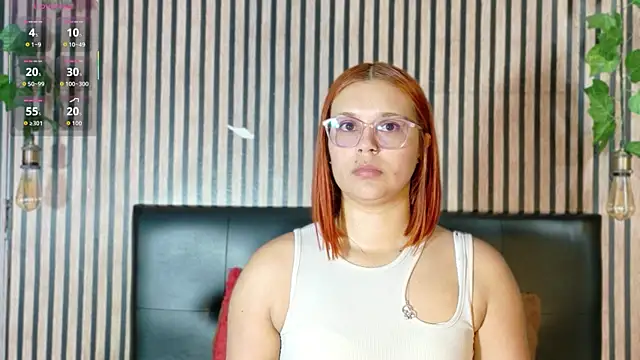 Snapshot of Sophie_new25 chatting on January 2026 01:35:01 PM Sophie new25 online show from January 2026 01:35:01 PM