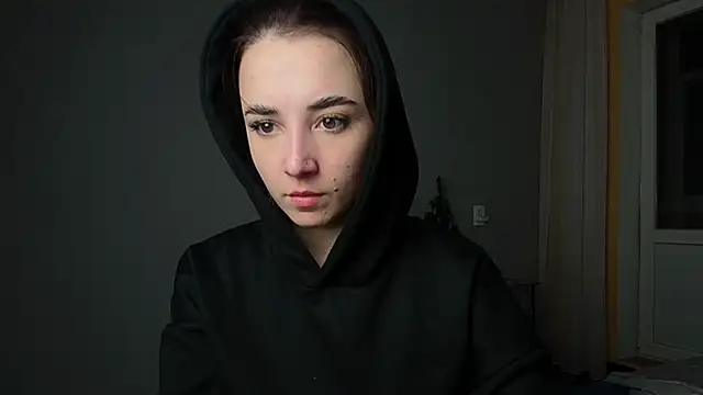 Eva Gloryy online show from February 2025 04:10:01 PM