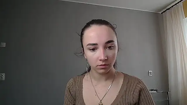 Eva Gloryy online show from March 2025 11:53:01 AM