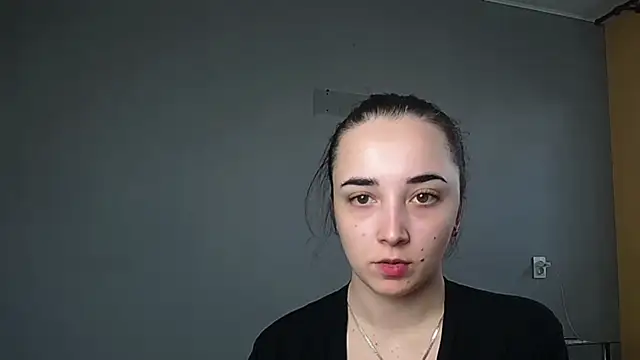 Eva Gloryy online show from March 2026 09:26:02 AM