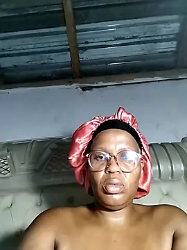 bubblendz1988 online show from March 2025 03:32:02 AM