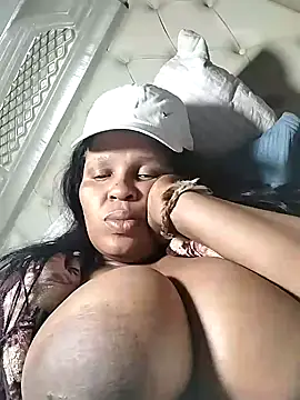 bubblendz1988 online show from September 2025 03:48:02 PM