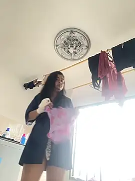 Lili  taylor online show from September 2025 12:20:01 PM