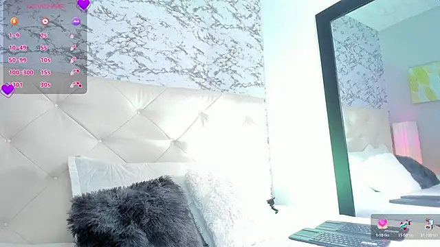 viktoria davis  online show from February 2025 10:07:02 PM