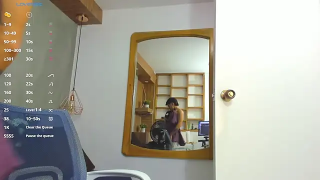 Snapshot of tattokoi chatting on January 2025 07:37:01 PM tattokoi online show from January 2025 07:37:01 PM