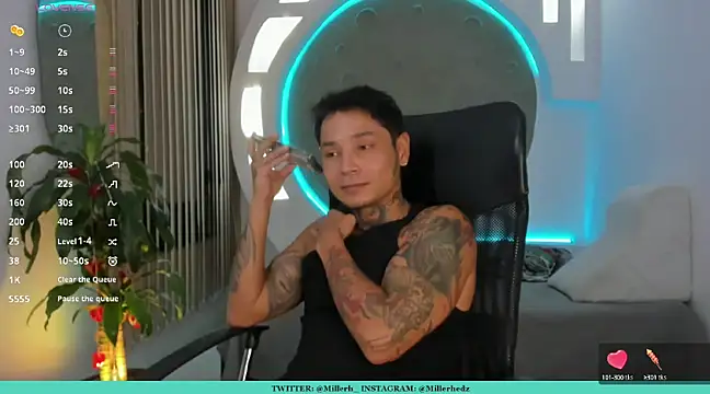 Snapshot of tattokoi chatting on March 2025 01:10:02 AM tattokoi online show from March 2025 01:10:02 AM