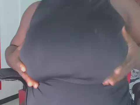 Lola Honney online show from April 2026 11:03:02 AM