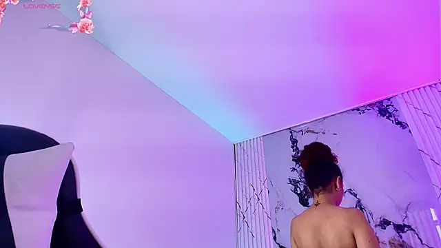 DalayMoore online show from September 2025 04:40:01 PM