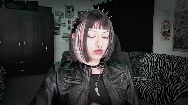 Snapshot of roxy_toxic chatting on June 2026 02:53:01 AM roxy toxic online show from June 2026 02:53:01 AM