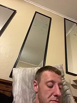 biggzee6 online show from October 2025 05:31:02 AM