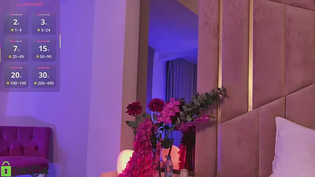 MaeveDream online show from October 2025 06:27:02 PM