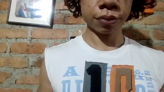 Snapshot of DanteAndKyle chatting on September 2025 07:04:01 PM DanteAndKyle online show from September 2025 07:04:01 PM