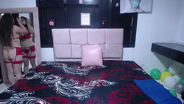 Kitten Cam online show from March 2025 08:19:01 PM