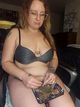 TattedMamaXOXO online show from February 2025 03:09:01 PM