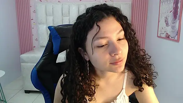 shalon diaz s online show from September 2025 01:00:02 PM