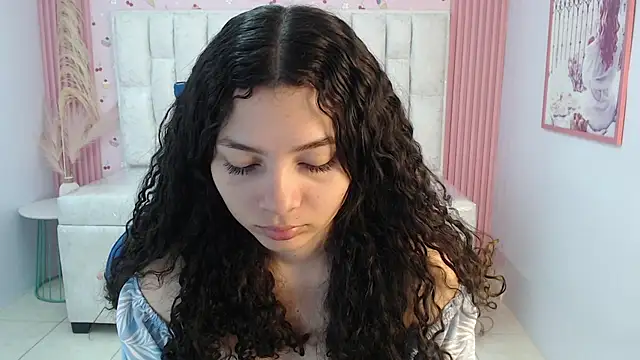 shalon diaz s online show from September 2025 01:05:02 PM