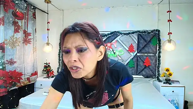 MysticMature online show from December 2025 05:31:02 PM