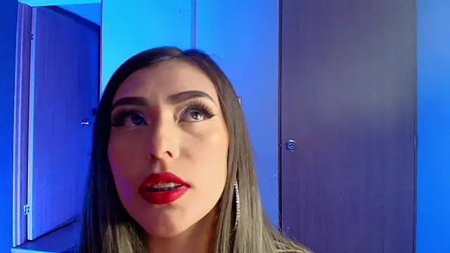 lucy queensss online show from October 2025 08:41:02 PM