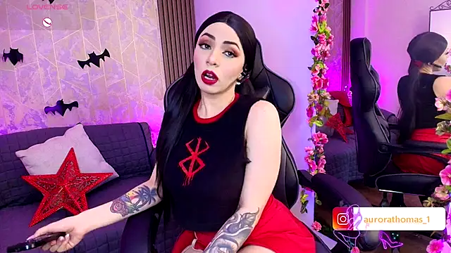 Aurora thomas  1 online show from November 2025 03:48:01 AM