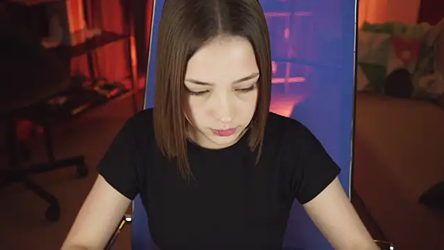 PamBeesly online show from November 2025 10:47:02 AM